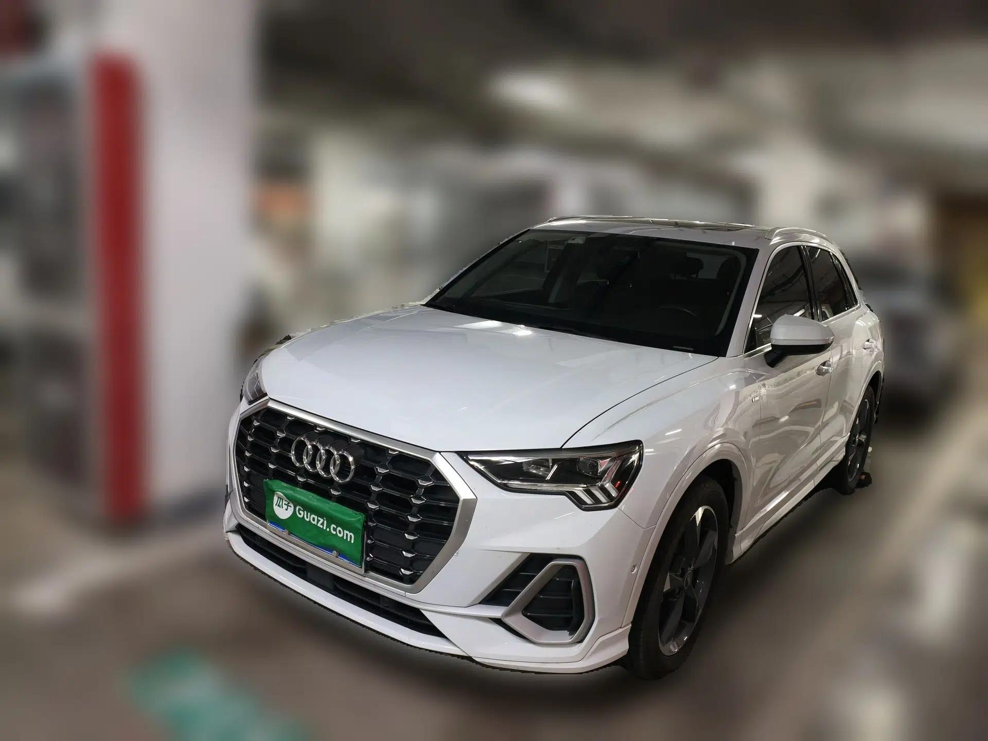 Audi Q3 2021 35 TFSI Fashion Dynamic Model — миниатюра 1