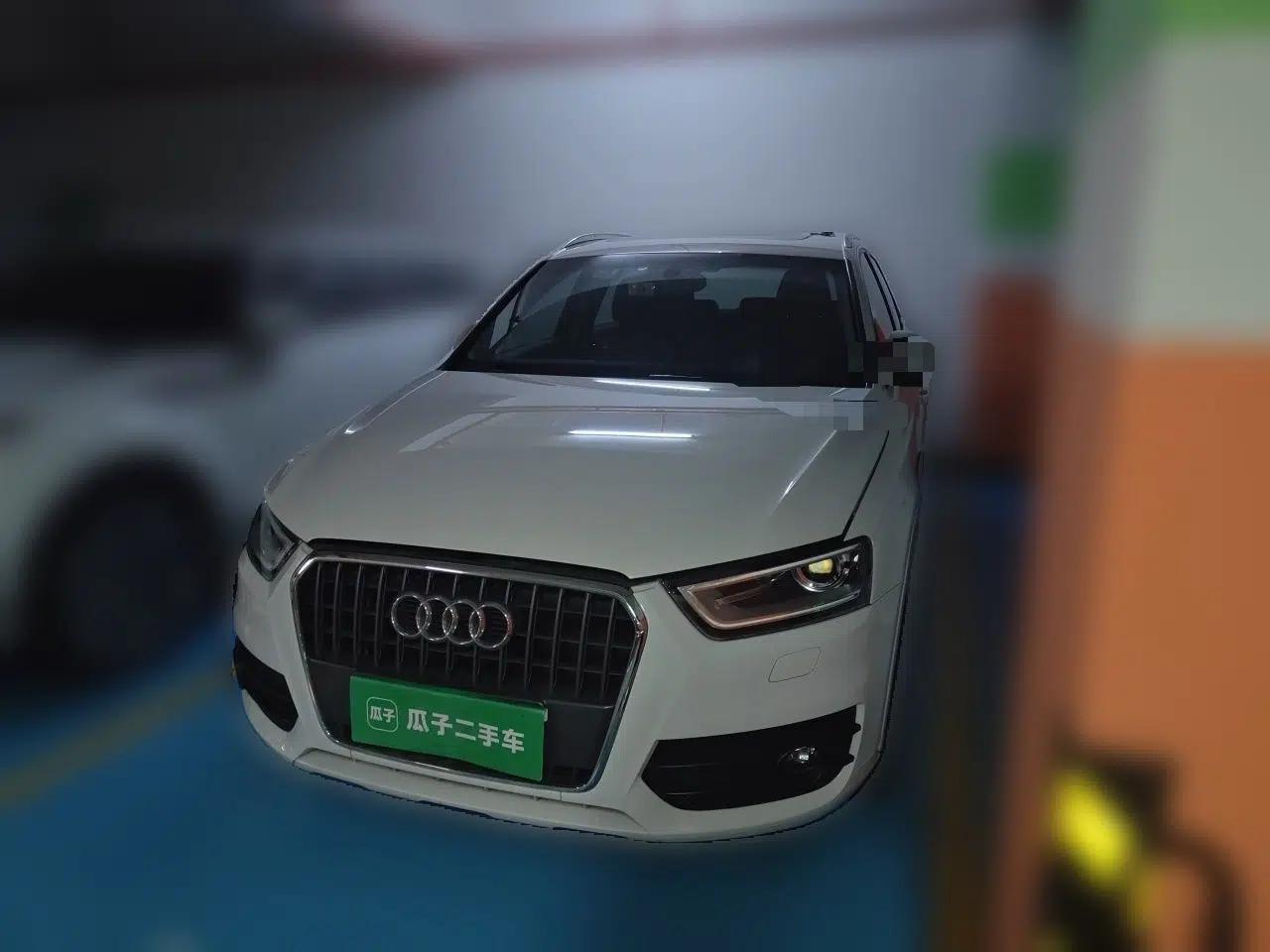 Audi Q3 2015 35 TFSI Comfort Model — миниатюра 1