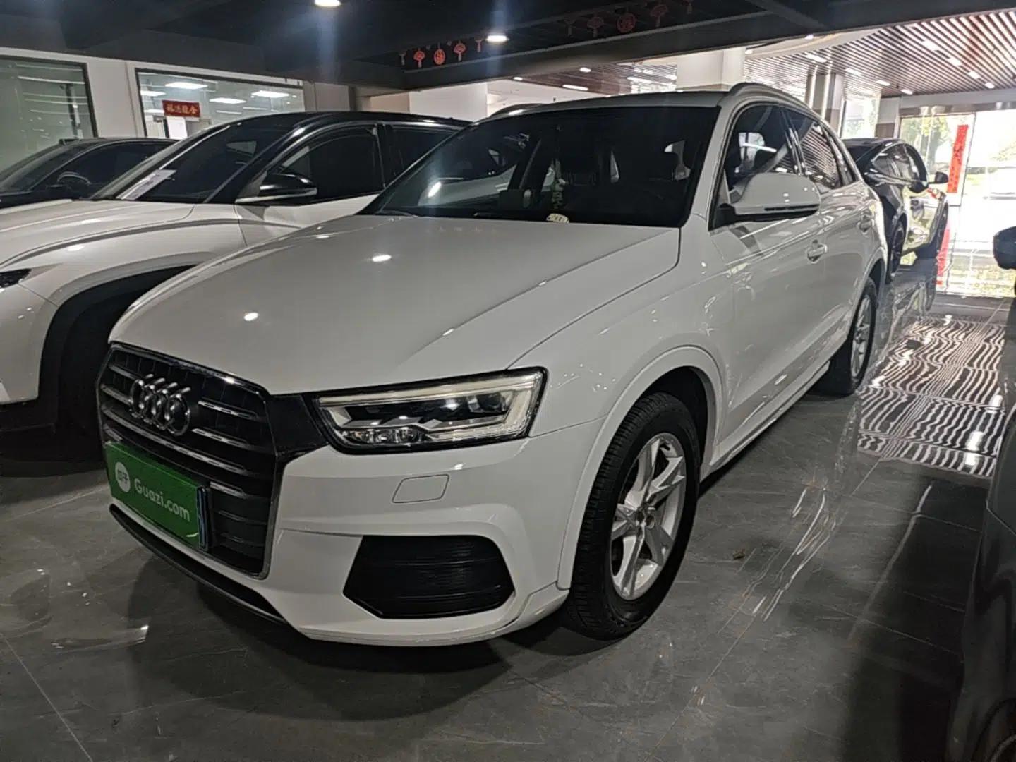 Audi Q3 2018 30th Anniversary Edition 30 TFSI Fashion Model — миниатюра 1