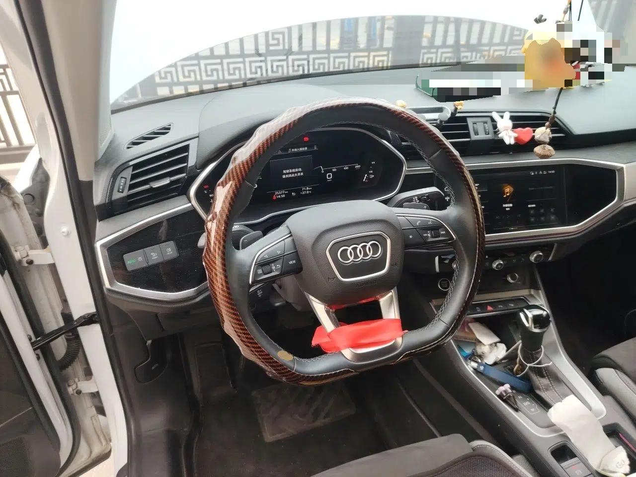 Audi Q3 2022 35 TFSI Fashion Dynamic Model — миниатюра 10