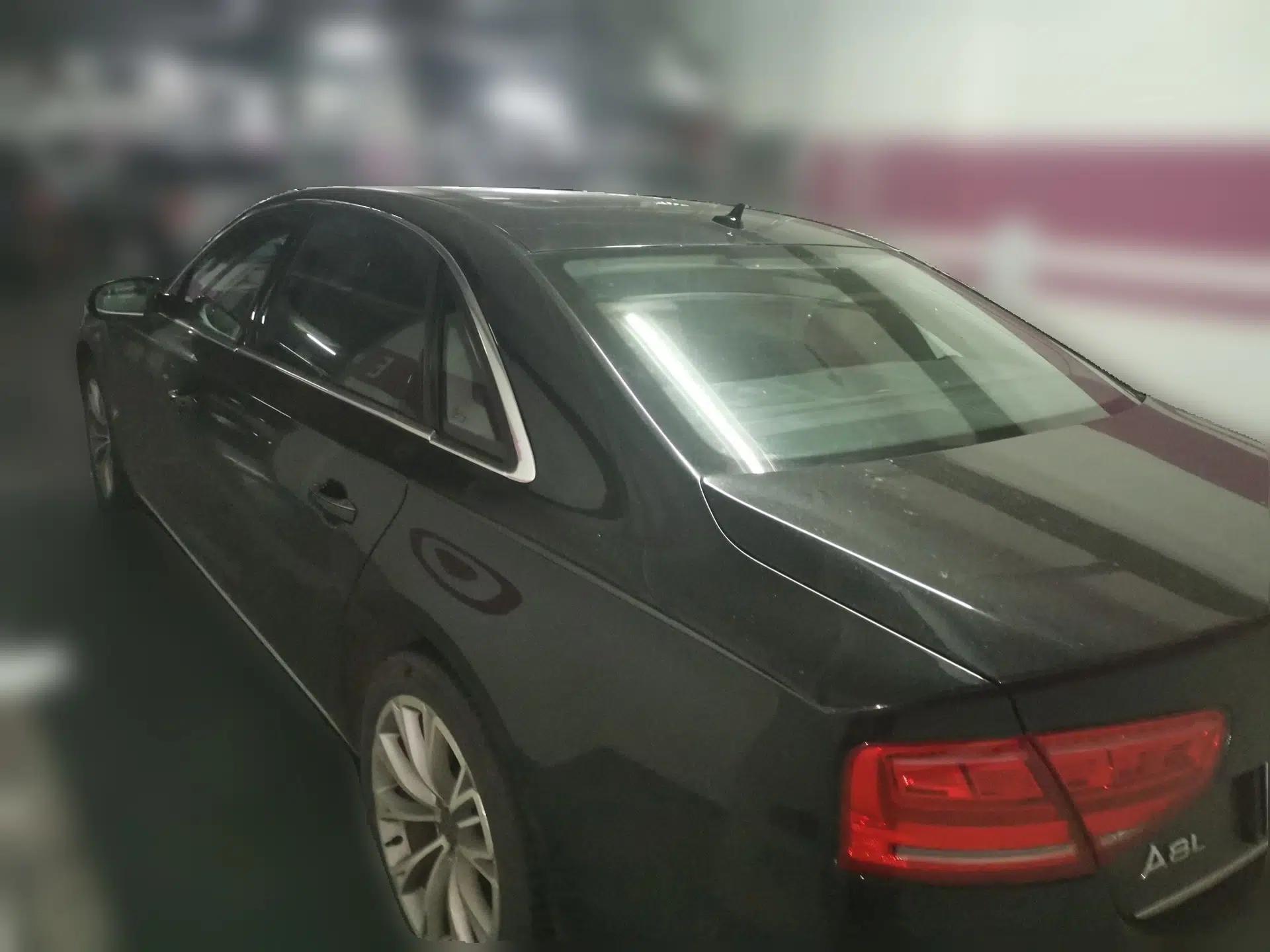 Audi A8 2011 A8L 3.0 TFSI quattro Luxury Edition (213kW) — миниатюра 4