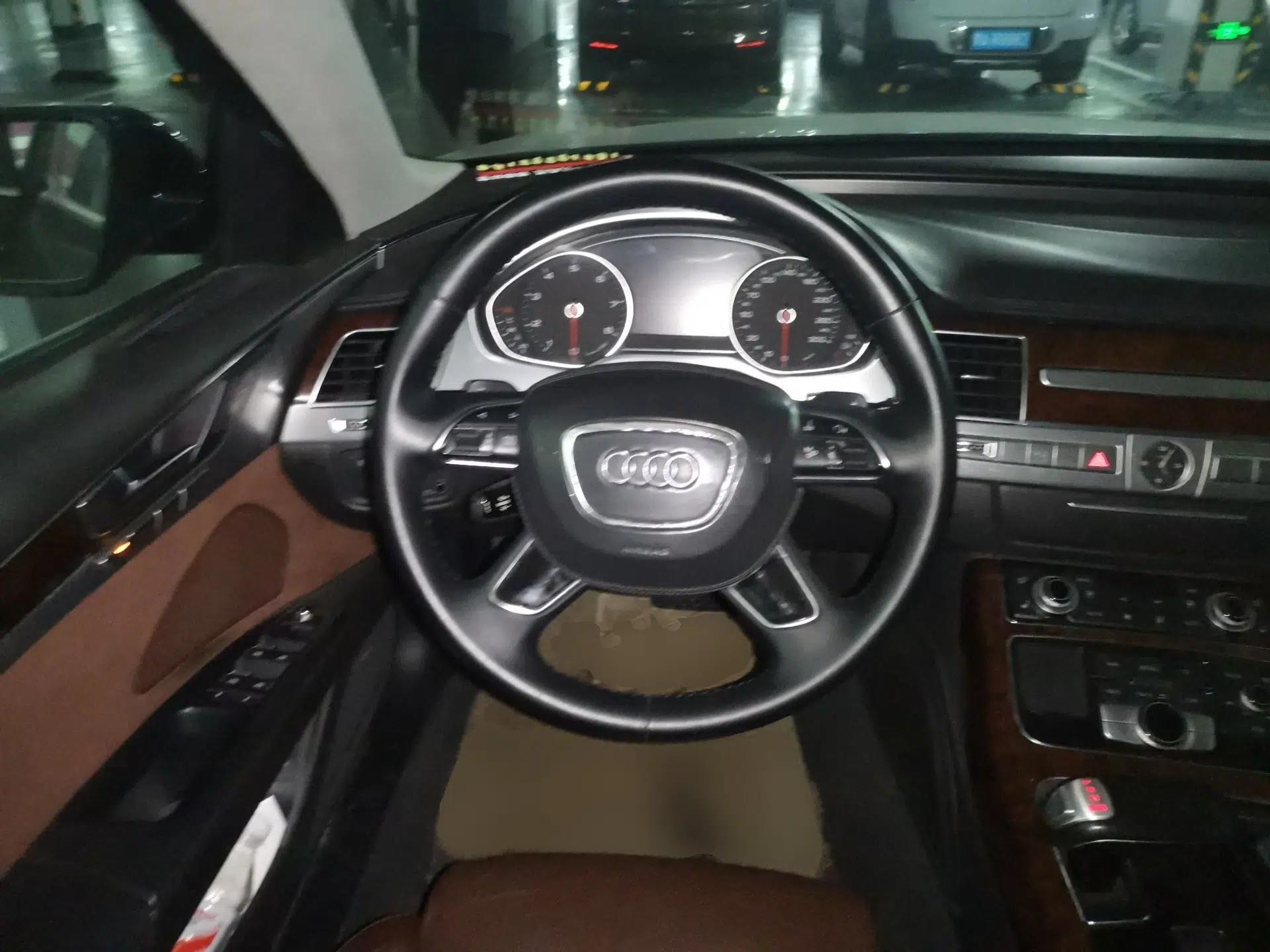 Audi A8 2011 A8L 3.0 TFSI quattro Luxury Edition (213kW) — миниатюра 10
