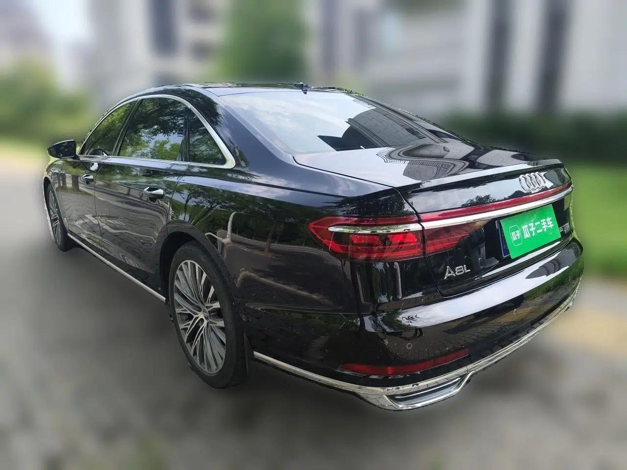 Audi A8 2018 A8L 55 TFSI quattro Luxury Edition — миниатюра 4