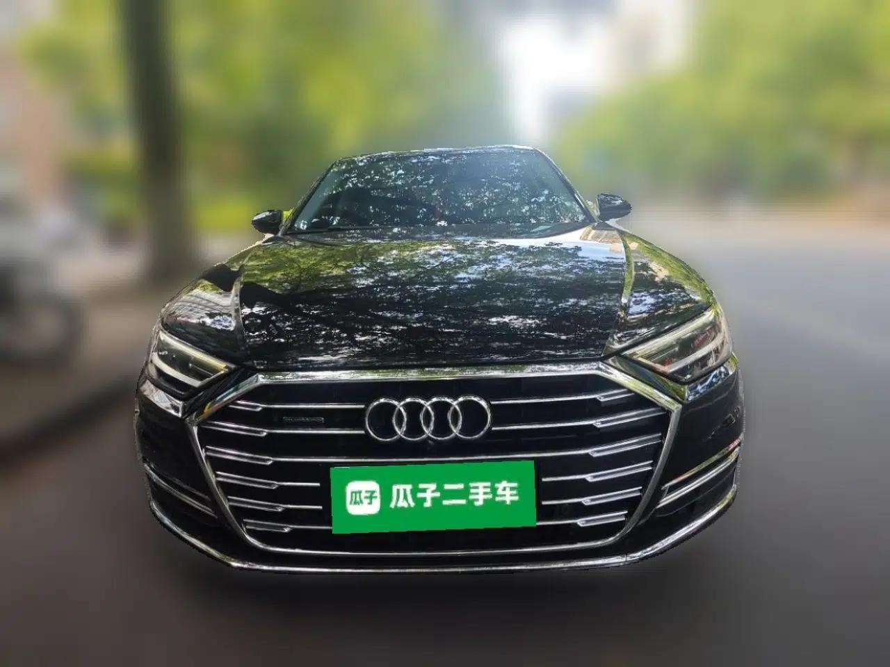 Audi A8 2021 A8L 50 TFSI quattro Comfort Model — миниатюра 2