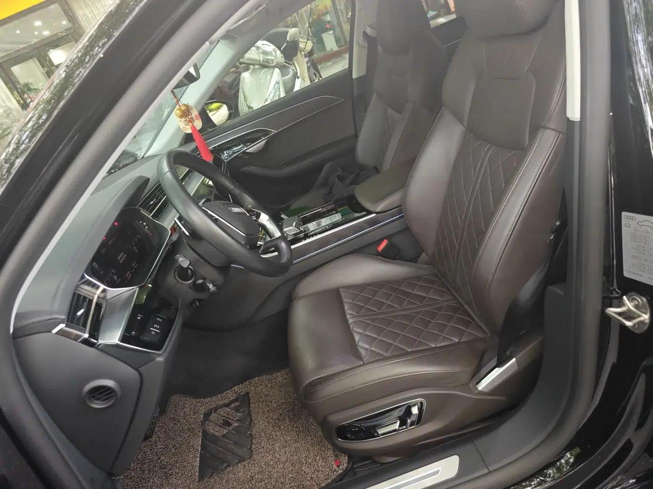 Audi A8 2021 A8L 50 TFSI quattro Comfort Model — миниатюра 15