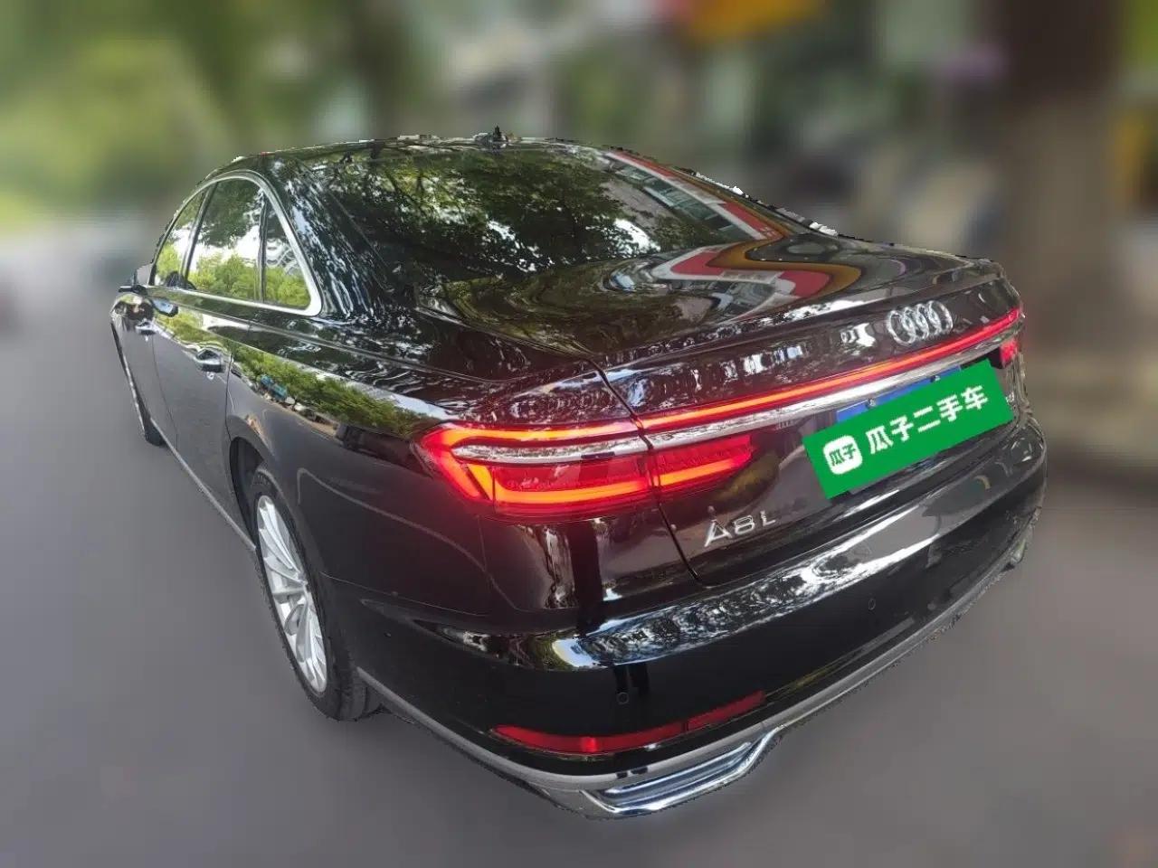 Audi A8 2021 A8L 50 TFSI quattro Comfort Model — миниатюра 4