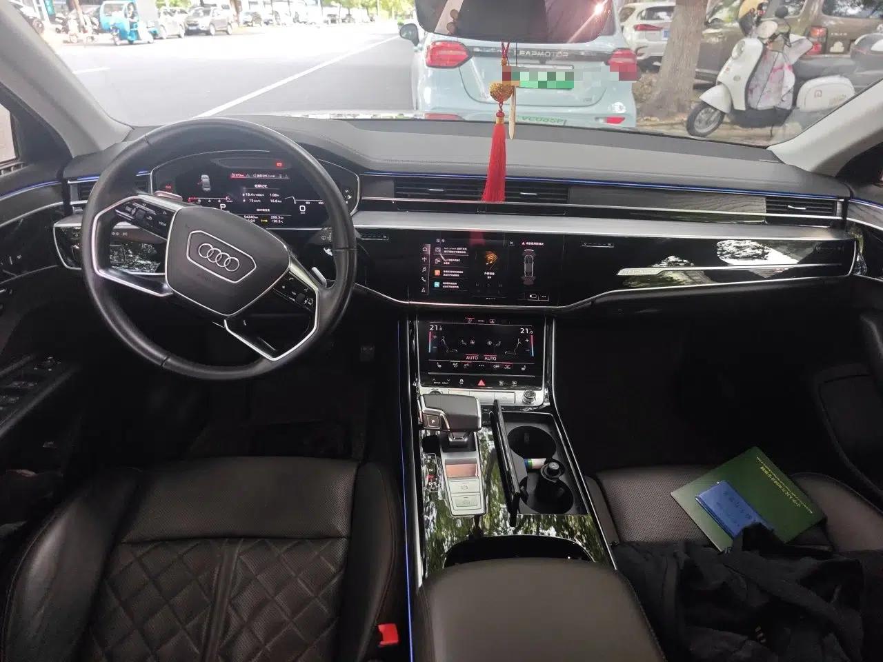 Audi A8 2021 A8L 50 TFSI quattro Comfort Model — миниатюра 9