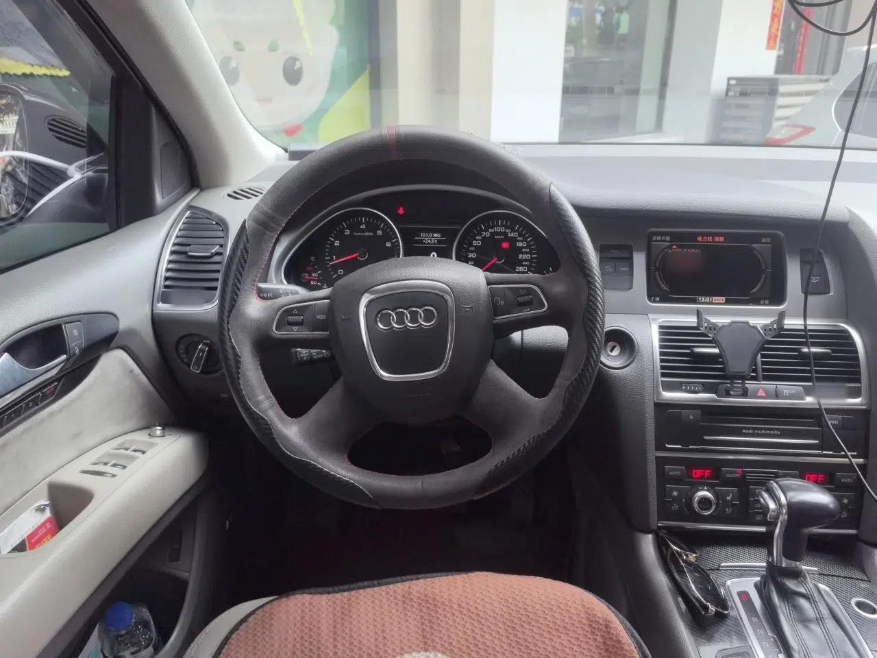 Audi Q7 2011 3.0 TFSI Technology (200kW) — миниатюра 10