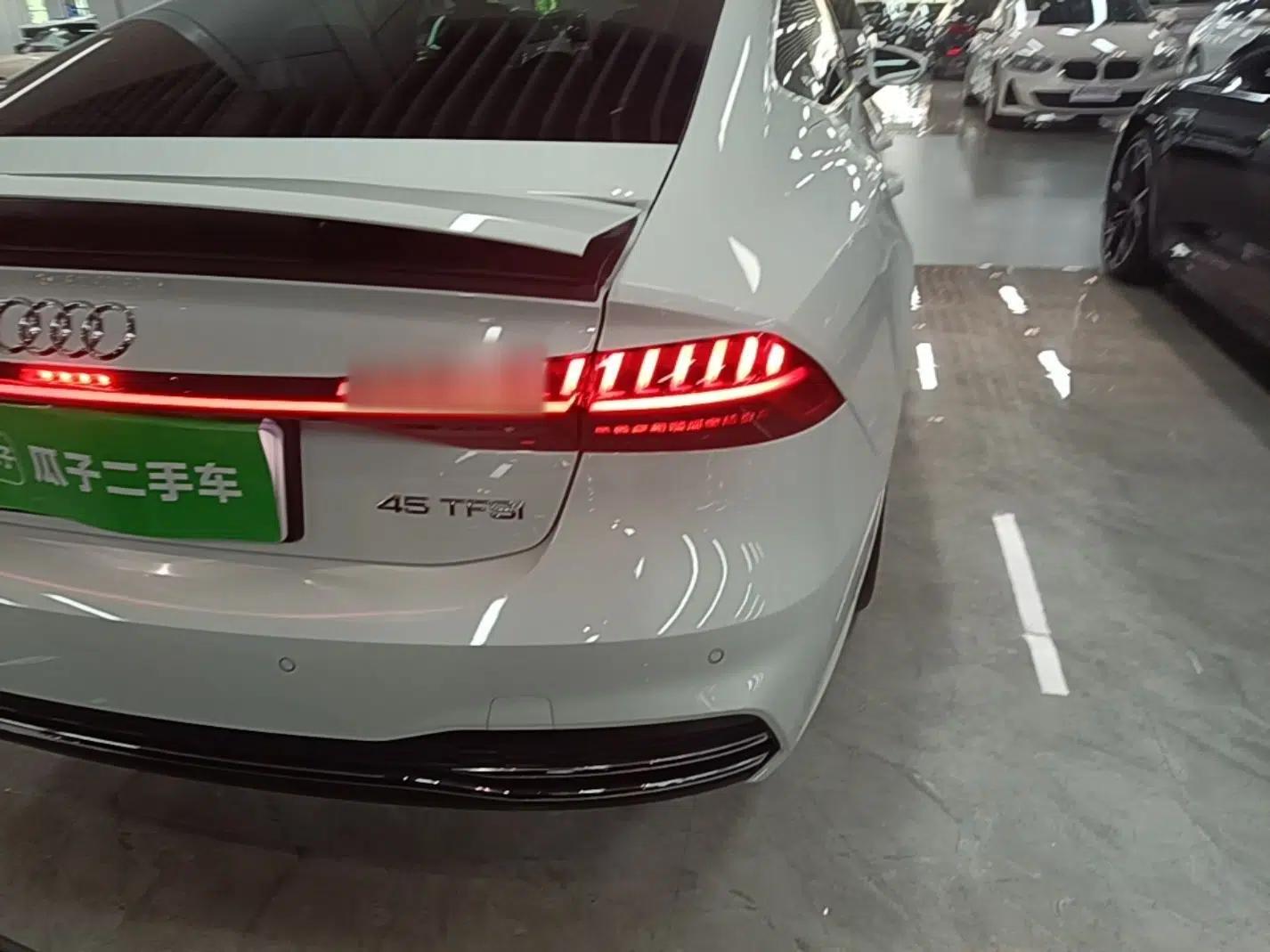 Audi A7 2024 45 TFSI Prestige Edition — миниатюра 9