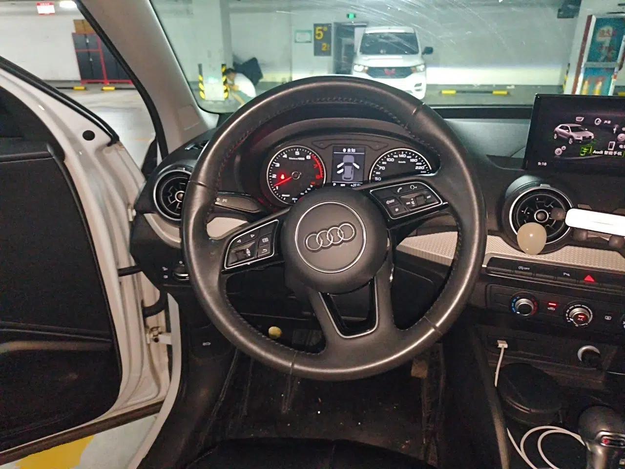Audi Q2L 2020 35 TFSI Ambition Dynamic Edition — миниатюра 10