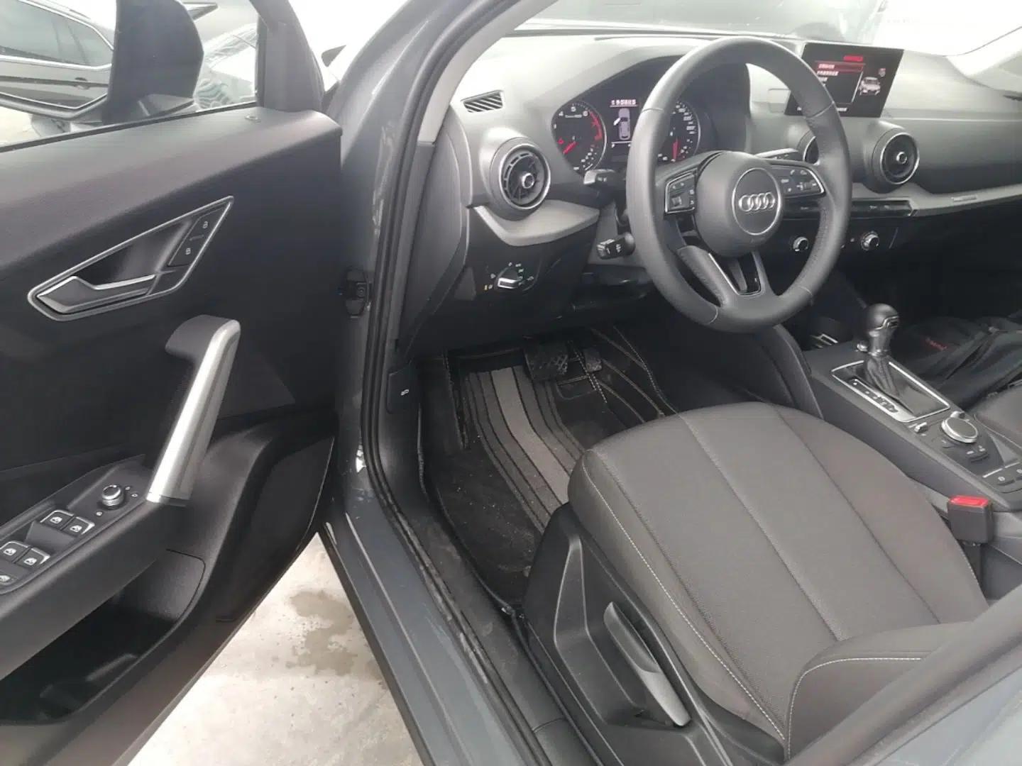 Audi Q2L 2020 35 TFSI Ambition Dynamic Edition — миниатюра 18