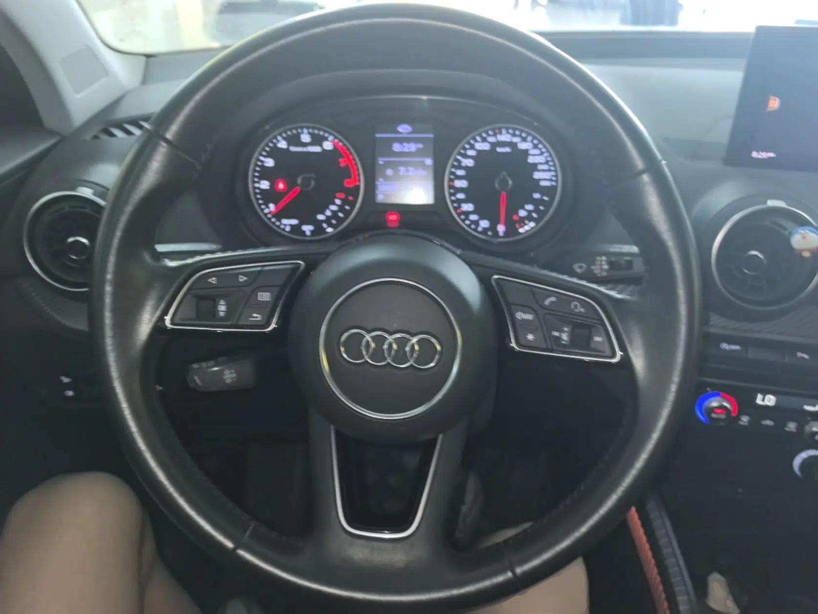 Audi Q2L 2021 35 TFSI Fashion Dynamic Model — миниатюра 13
