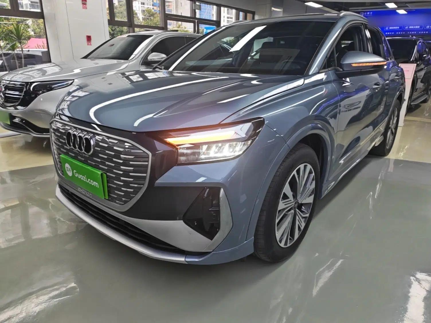 Audi Q4 e-tron 2023 40 e-tron Adventure Edition — миниатюра 1