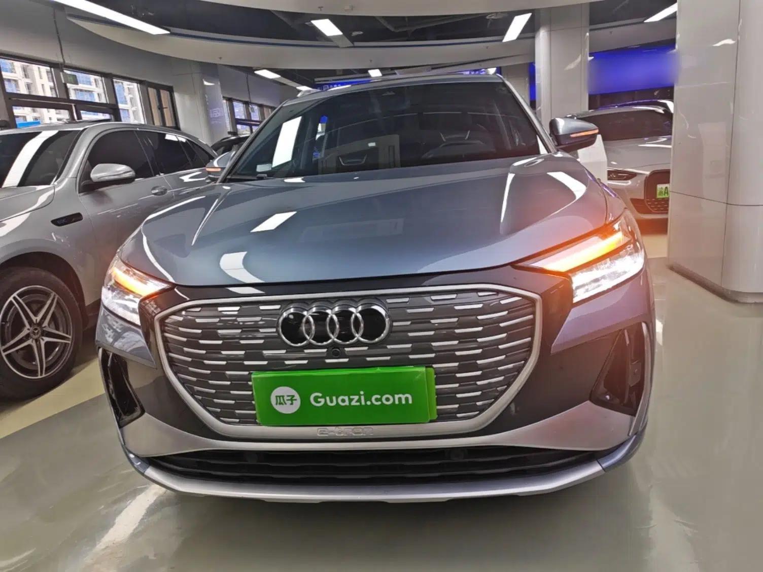 Audi Q4 e-tron 2023 40 e-tron Adventure Edition — миниатюра 2