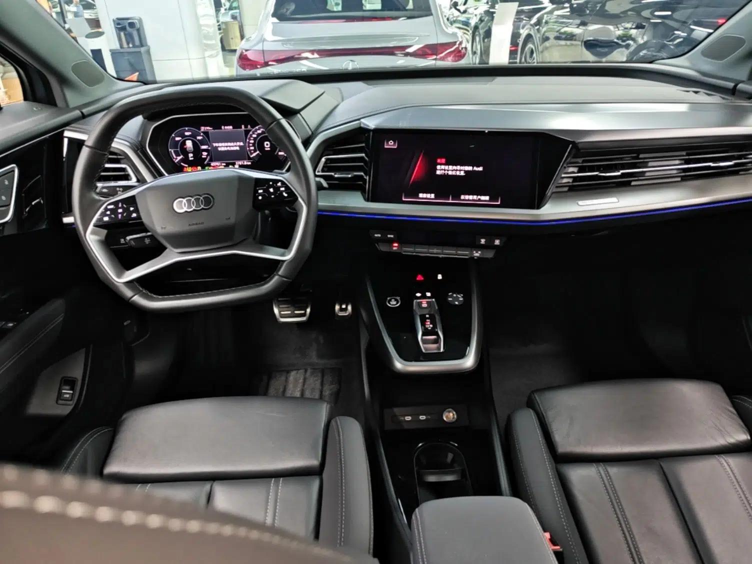 Audi Q4 e-tron 2023 40 e-tron Adventure Edition — миниатюра 12