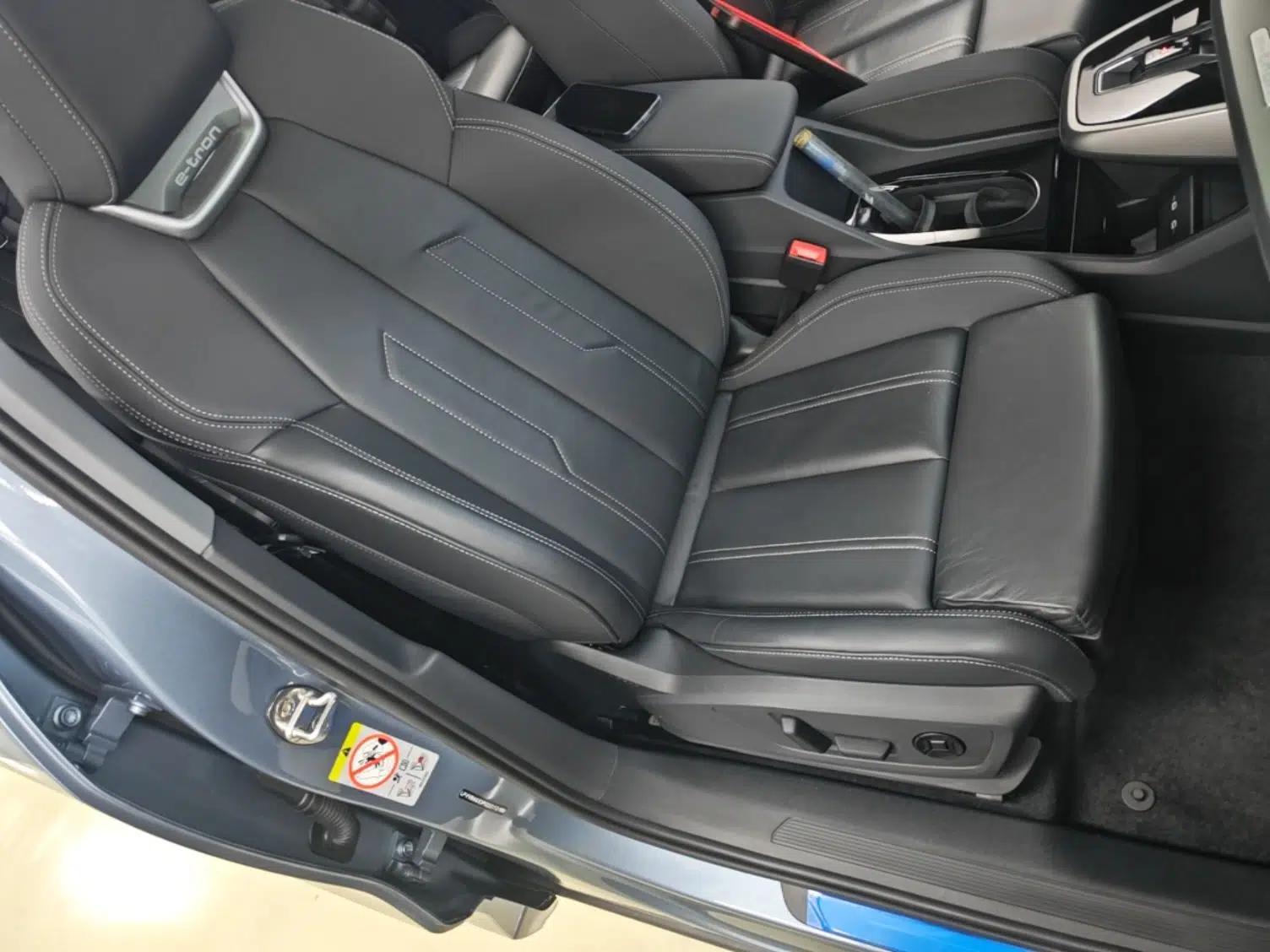 Audi Q4 e-tron 2023 40 e-tron Adventure Edition — миниатюра 19