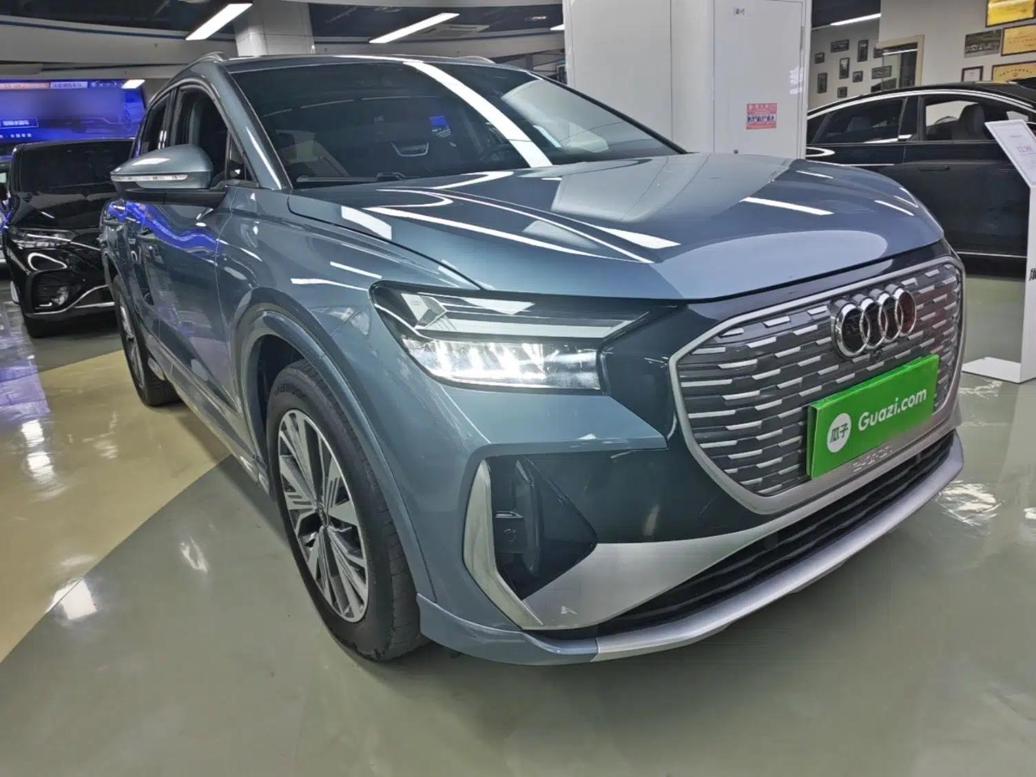 Audi Q4 e-tron 2023 40 e-tron Adventure Edition — миниатюра 3