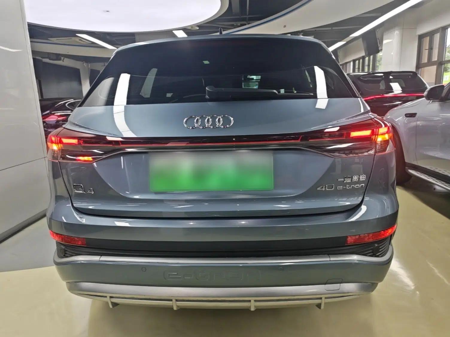 Audi Q4 e-tron 2023 40 e-tron Adventure Edition — миниатюра 5