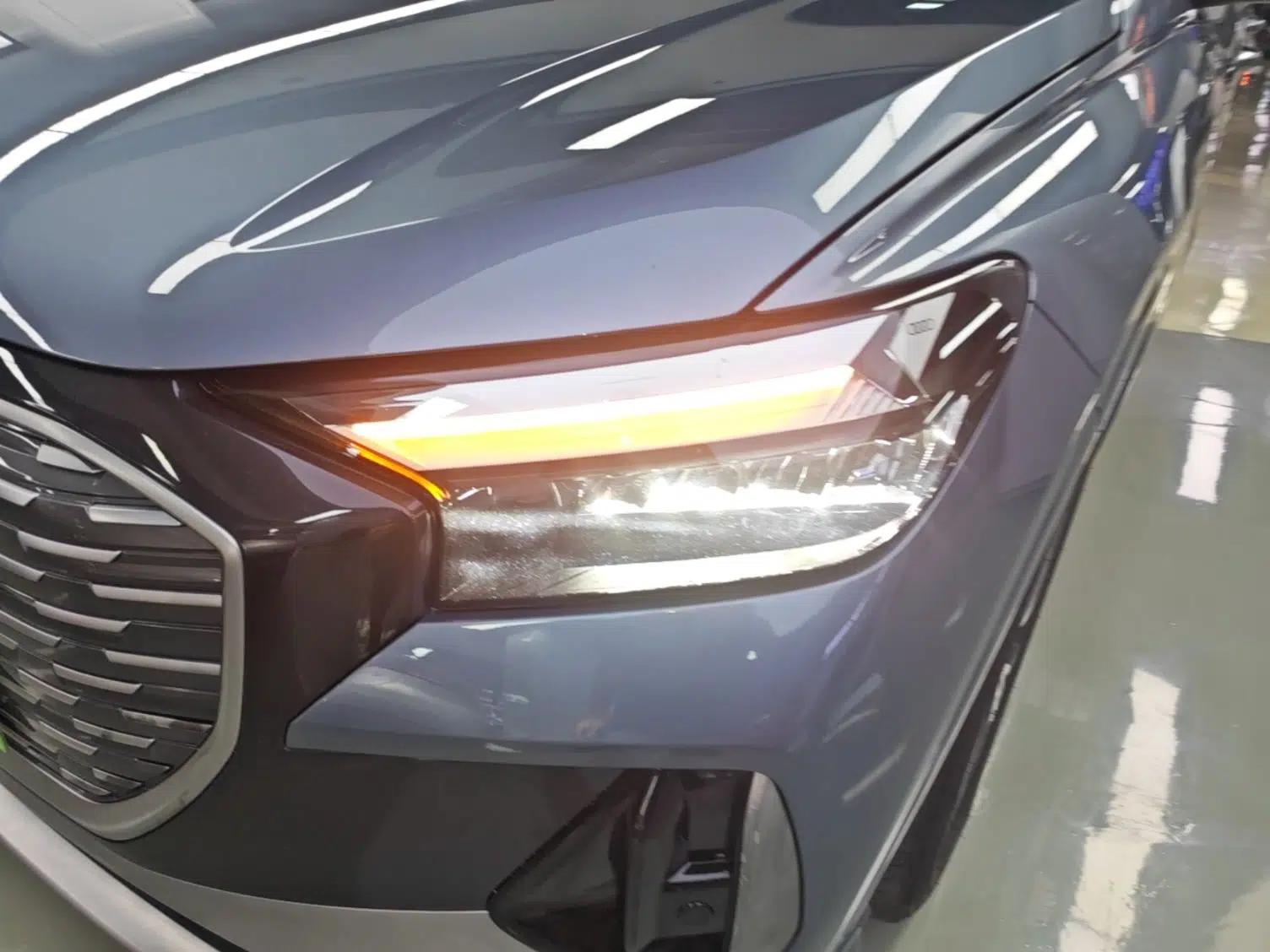 Audi Q4 e-tron 2023 40 e-tron Adventure Edition — миниатюра 8