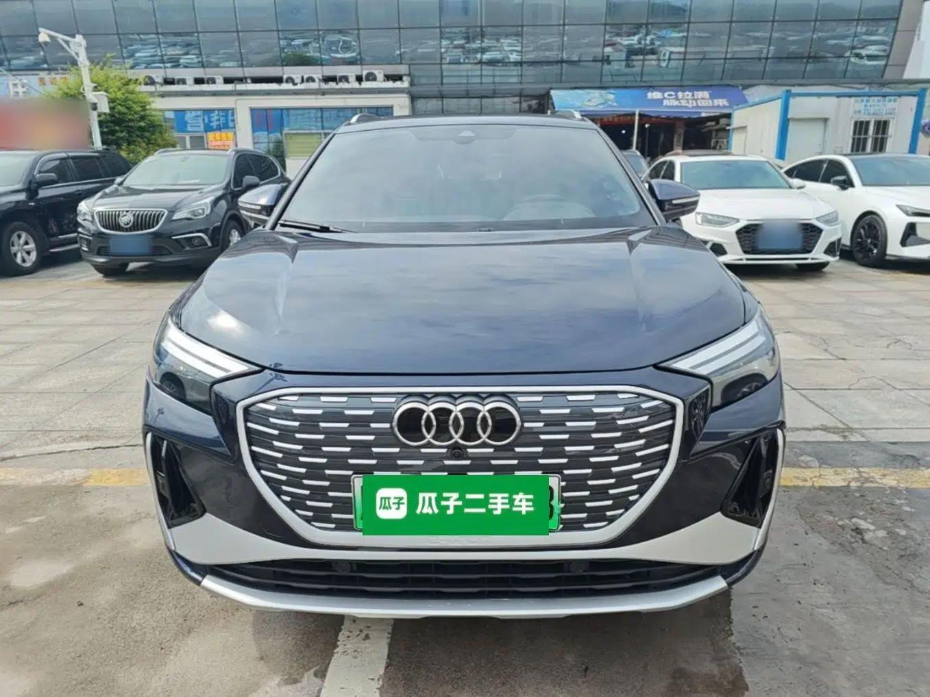 Audi Q4 e-tron 2023 40 e-tron Adventure Edition — миниатюра 2