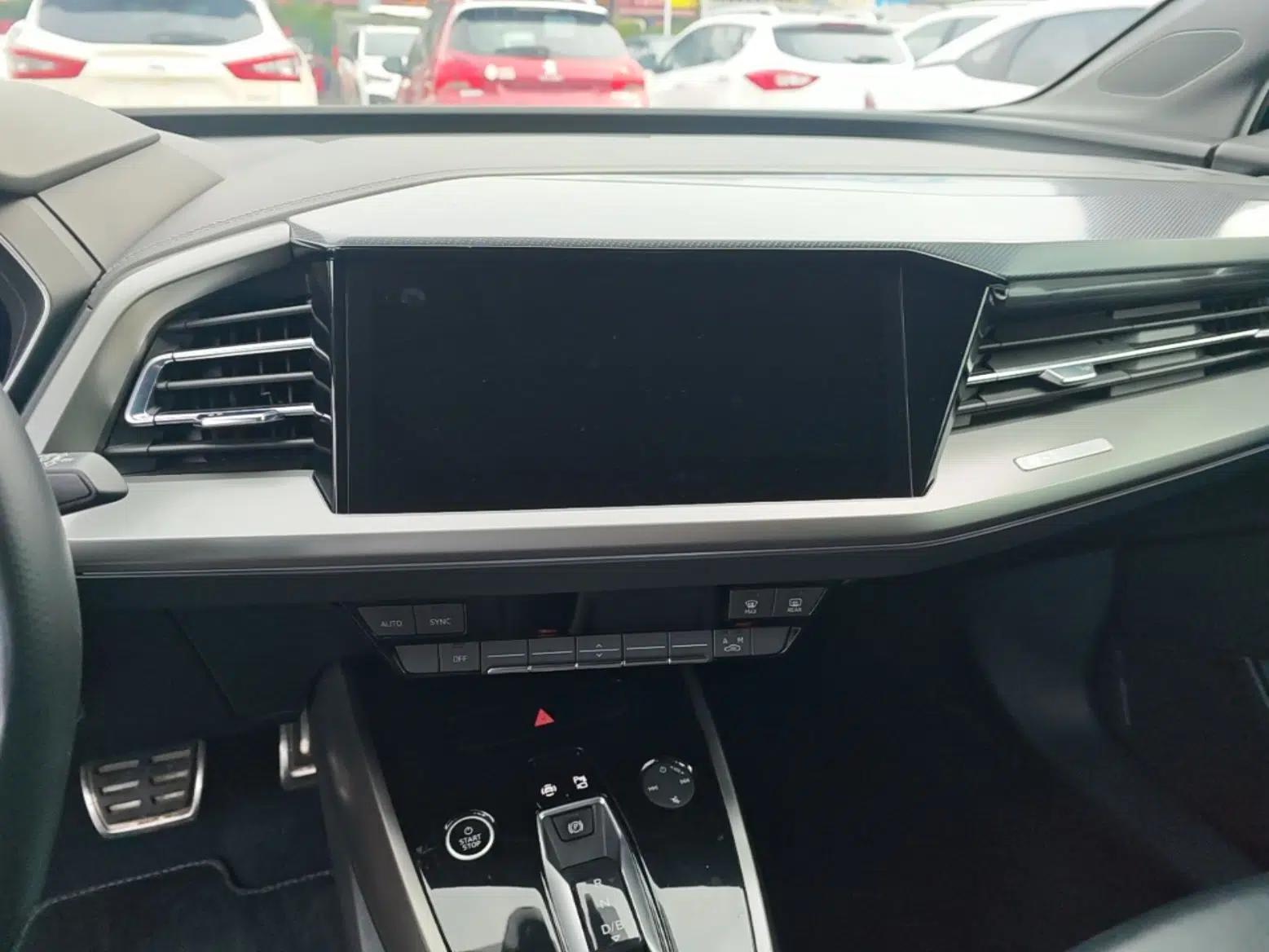 Audi Q4 e-tron 2023 40 e-tron Adventure Edition — миниатюра 15