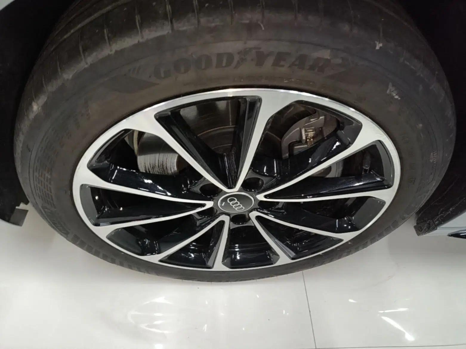 Audi A5L 2026 2.0T Sport — миниатюра 10