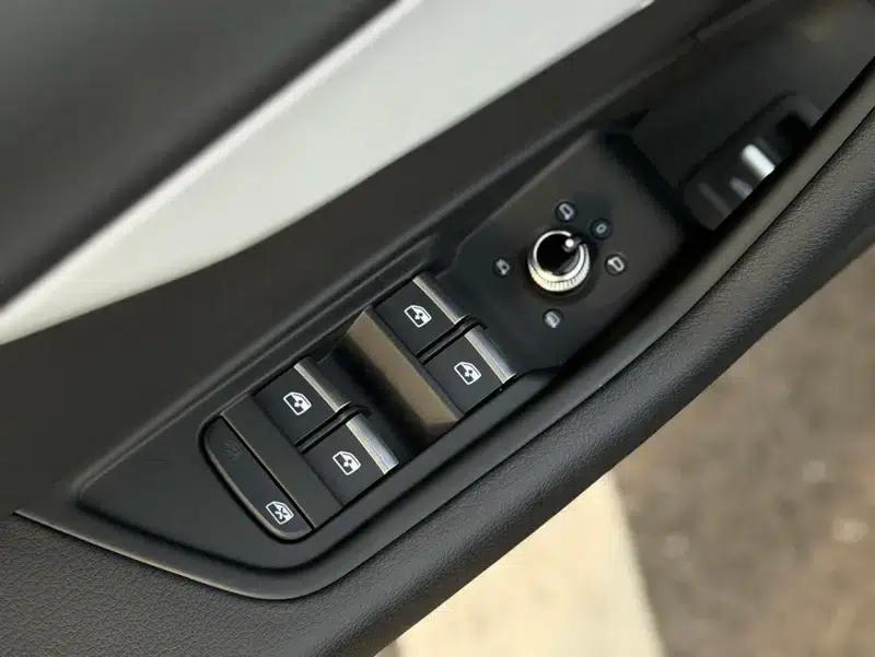 Audi A5 2024 Sportback 40 TFSI quattro Luxury Dynamic — миниатюра 20