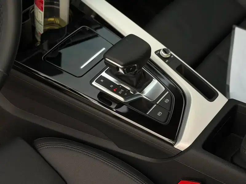 Audi A5 2024 Sportback 40 TFSI quattro Luxury Dynamic — миниатюра 7