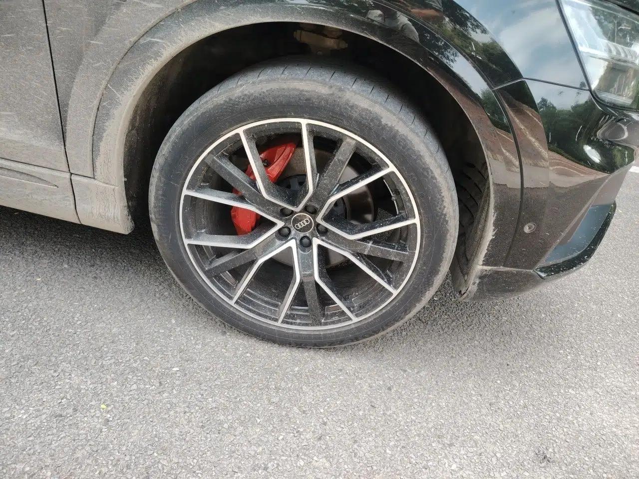 Audi Q8 2022 55 TFSI Snow Sports Edition — миниатюра 8