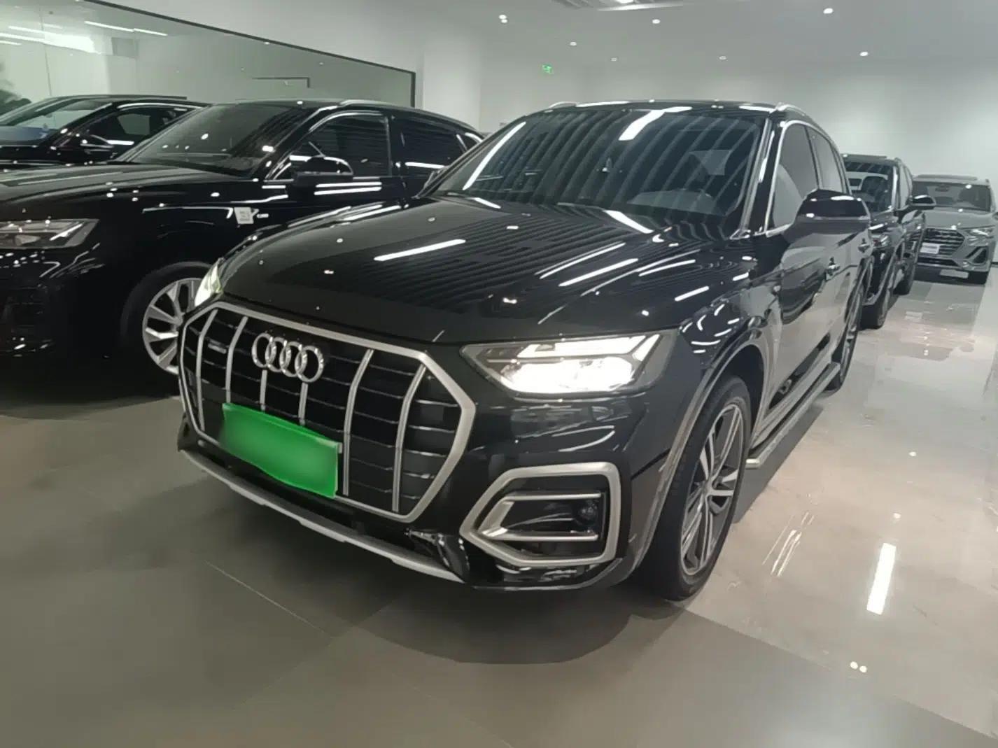 Audi Q5L Sportback 2021 40 TFSI Fashion Model — миниатюра 1