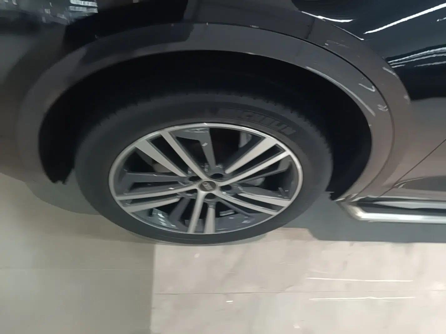 Audi Q5L Sportback 2021 40 TFSI Fashion Model — миниатюра 15