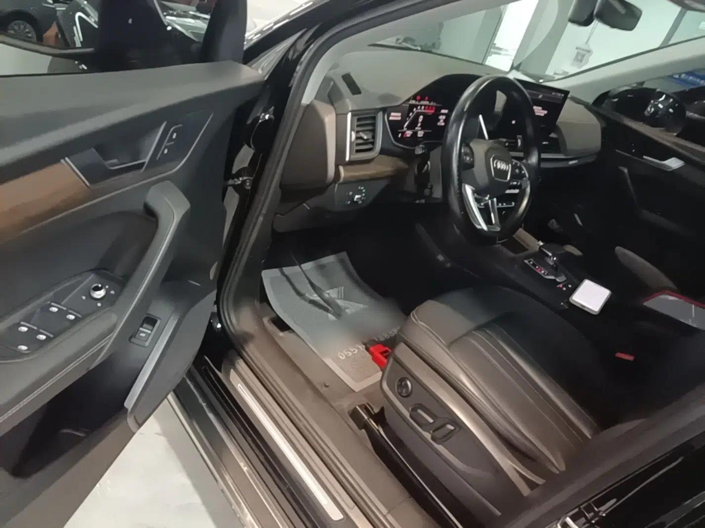 Audi Q5L Sportback 2021 40 TFSI Fashion Model — миниатюра 23