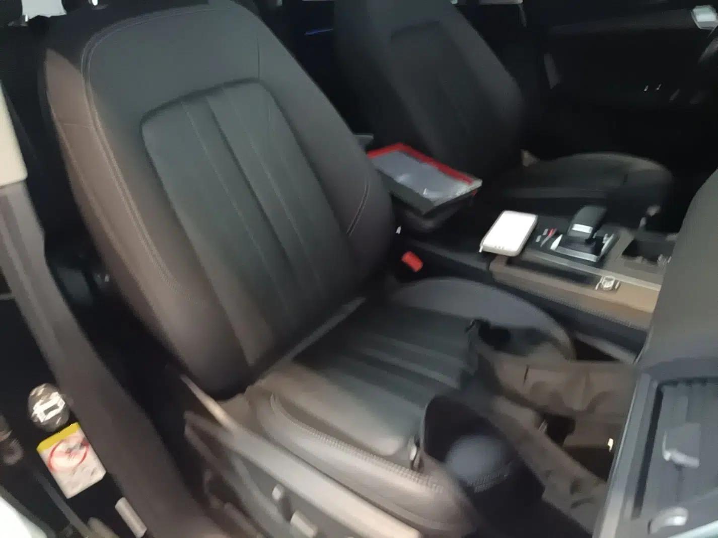 Audi Q5L Sportback 2021 40 TFSI Fashion Model — миниатюра 24