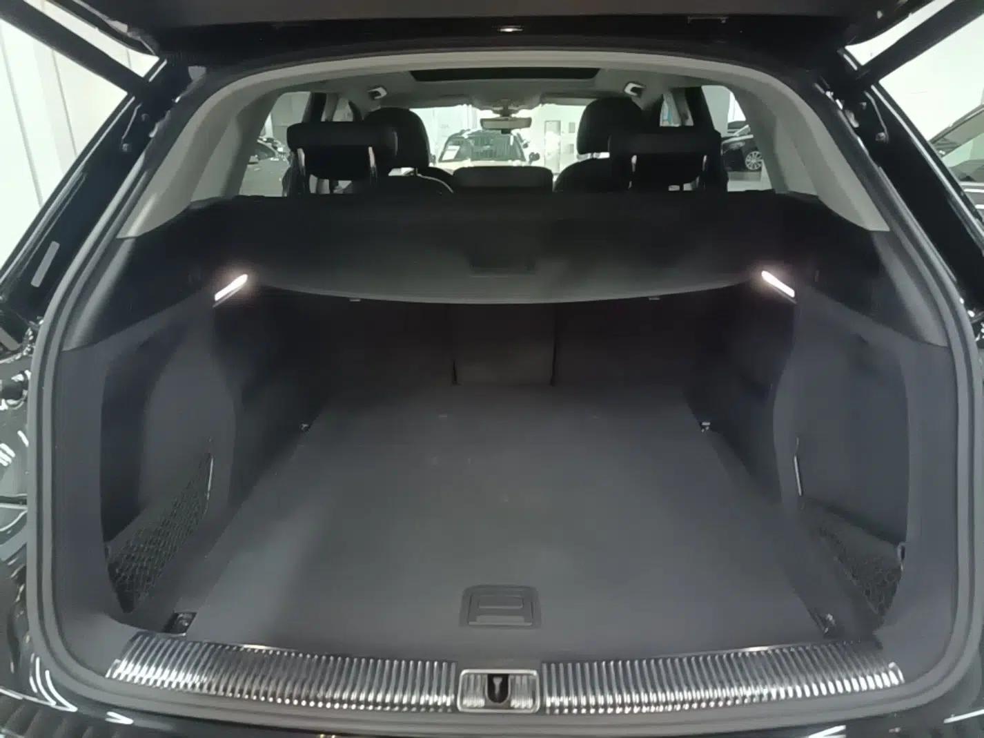 Audi Q5L Sportback 2021 40 TFSI Fashion Model — миниатюра 27