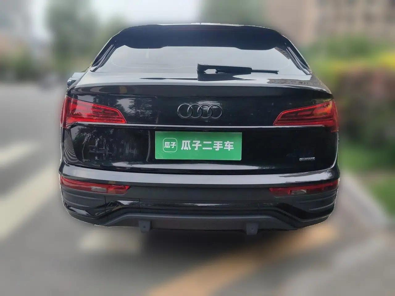 Audi Q5L Sportback 2022 Updated 40 TFSI Luxury Edition — миниатюра 5