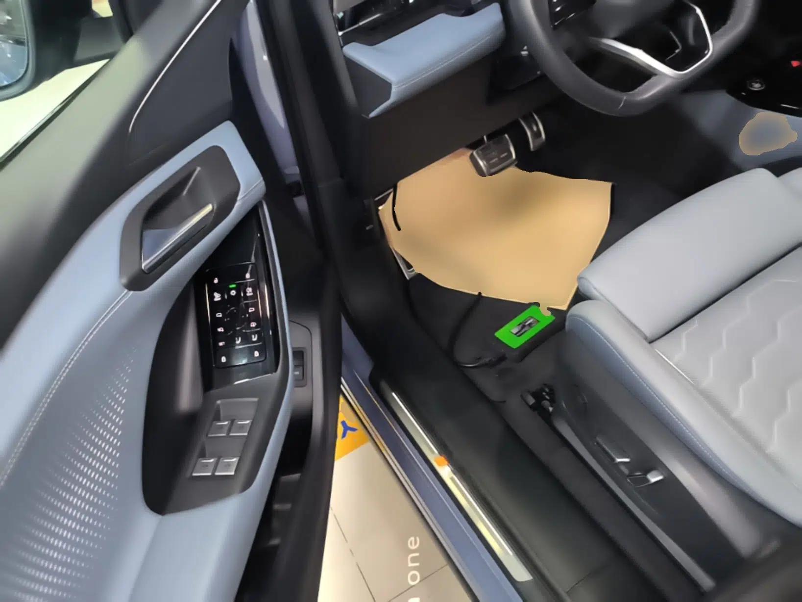 Audi Q6L e-tron 2026 First Launch Navigation Edition — миниатюра 18