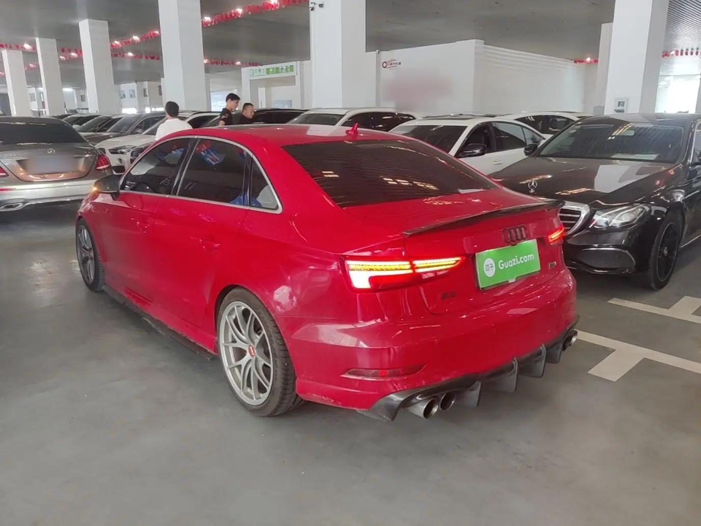 Audi S3 2017 Year Restyled S3 2.0T Limousine — миниатюра 4
