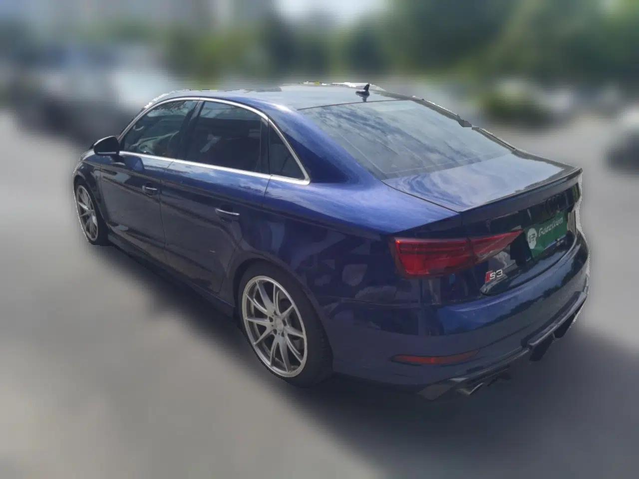 Audi S3 2017 Year Restyled S3 2.0T Limousine — миниатюра 4