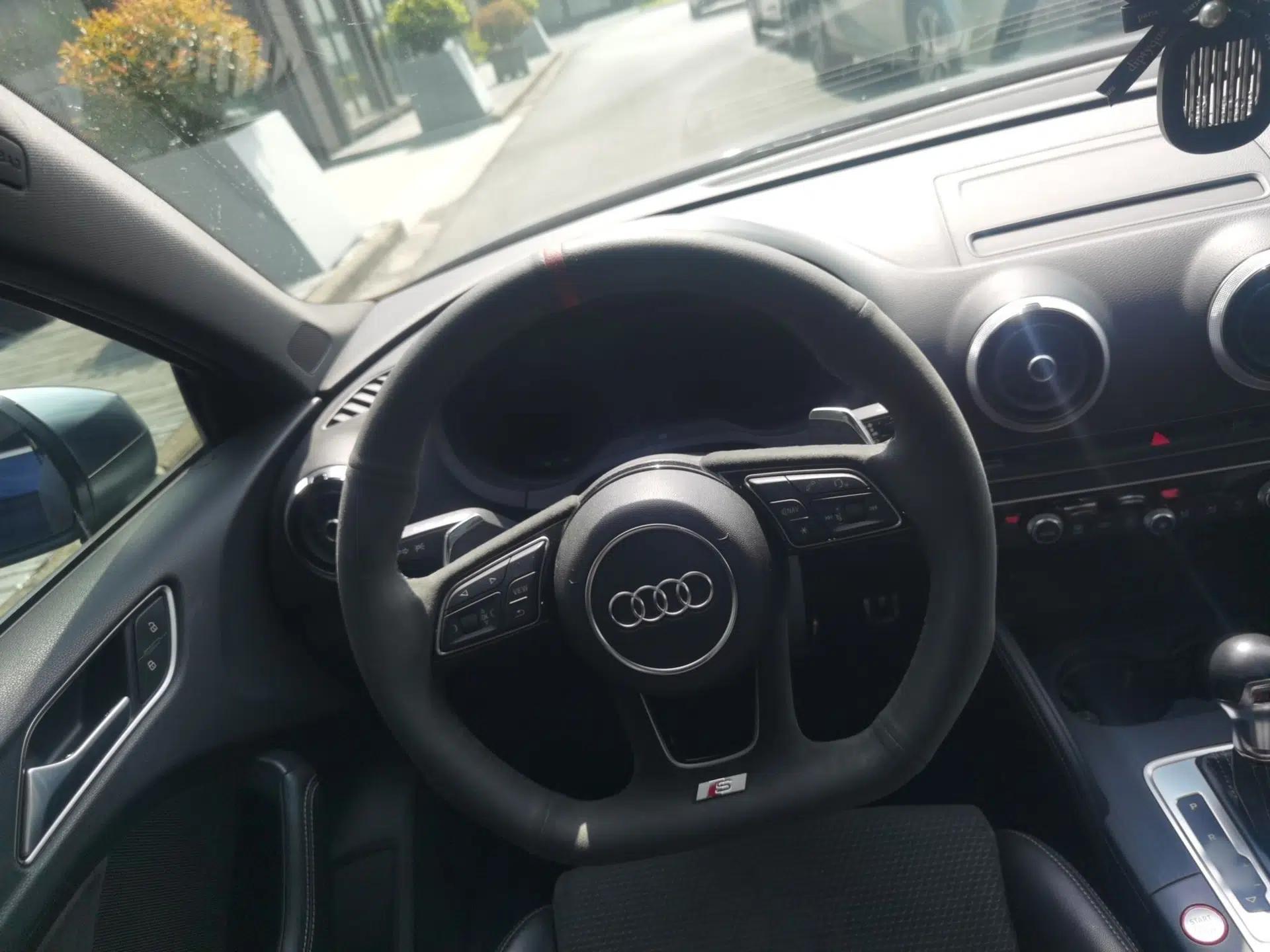 Audi S3 2017 Year Restyled S3 2.0T Limousine — миниатюра 10