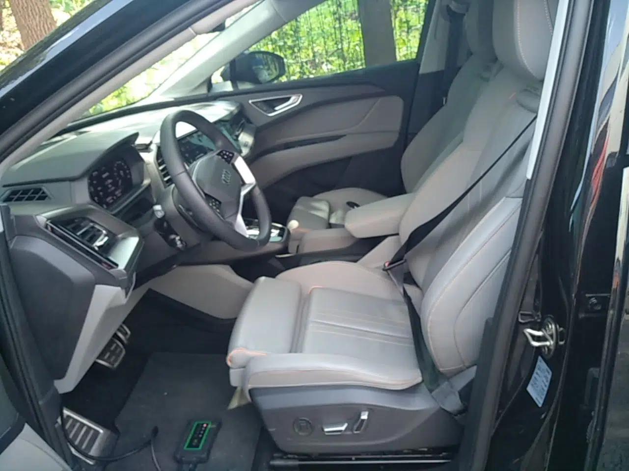 Audi Q5 e-tron 2023 40 e-tron Starry Edition Luxury Package — миниатюра 17