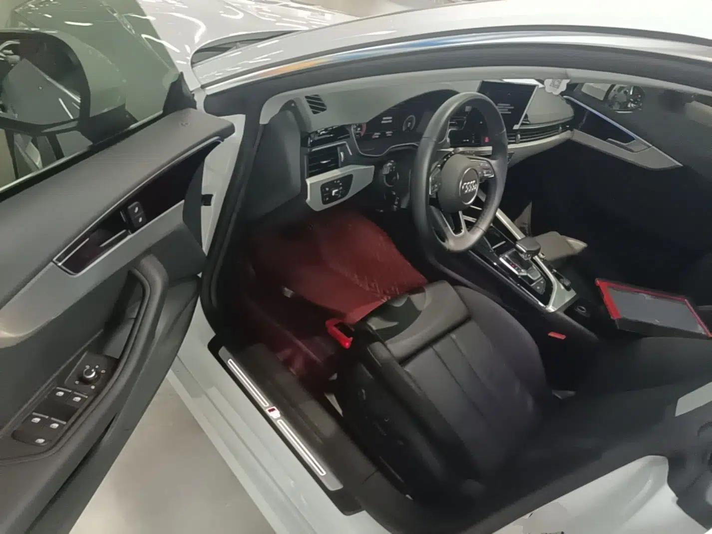 Audi A5 2023 Sportback 40 TFSI Fashionable and Dynamic Model — миниатюра 23