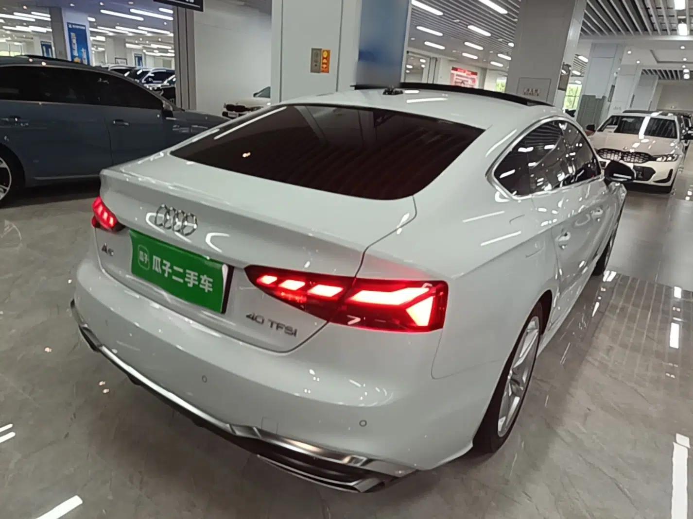 Audi A5 2023 Sportback 40 TFSI Fashionable and Dynamic Model — миниатюра 6