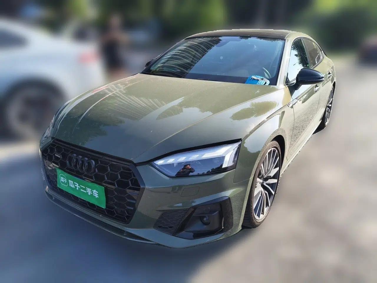 Audi A5 2024 Sportback 40 TFSI quattro Luxury Dynamic Model — миниатюра 1