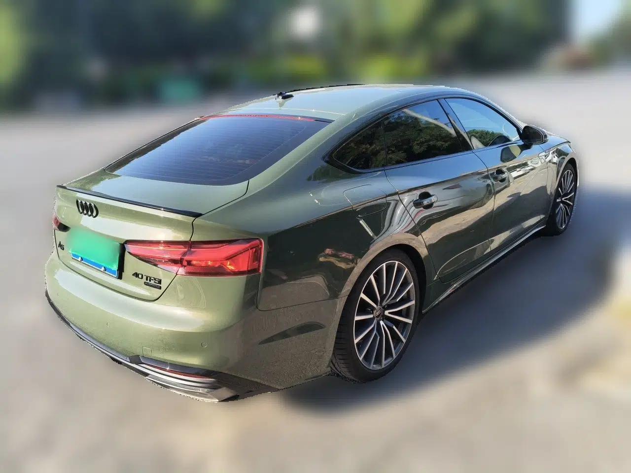 Audi A5 2024 Sportback 40 TFSI quattro Luxury Dynamic Model — миниатюра 6