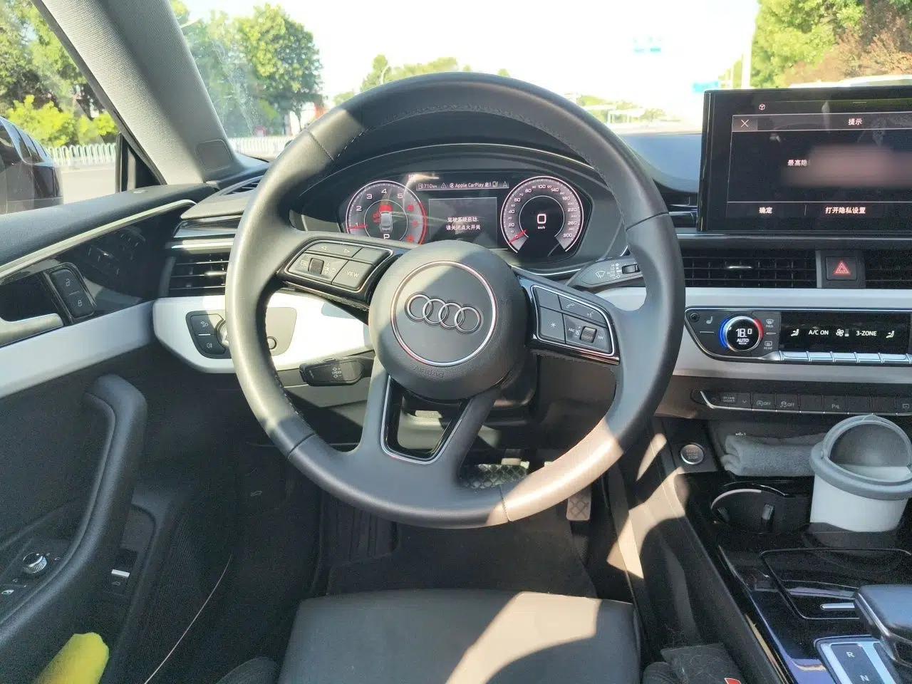 Audi A5 2024 Sportback 40 TFSI quattro Luxury Dynamic Model — миниатюра 10
