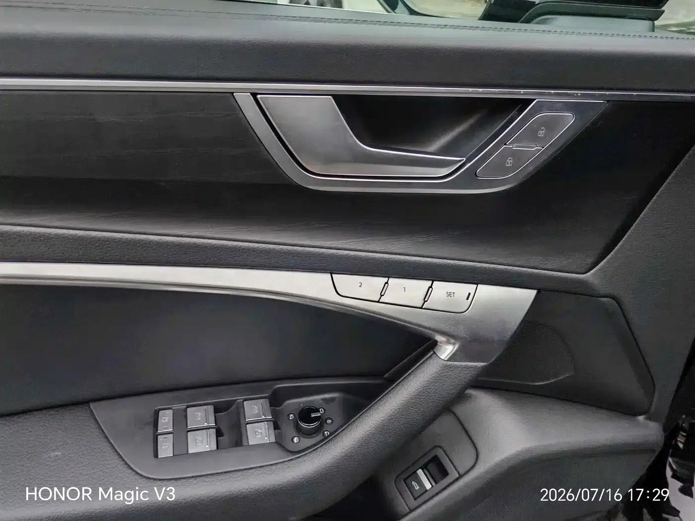 Audi A6L 2024 45 TFSI quattro Premium Dynamic Edition — миниатюра 7
