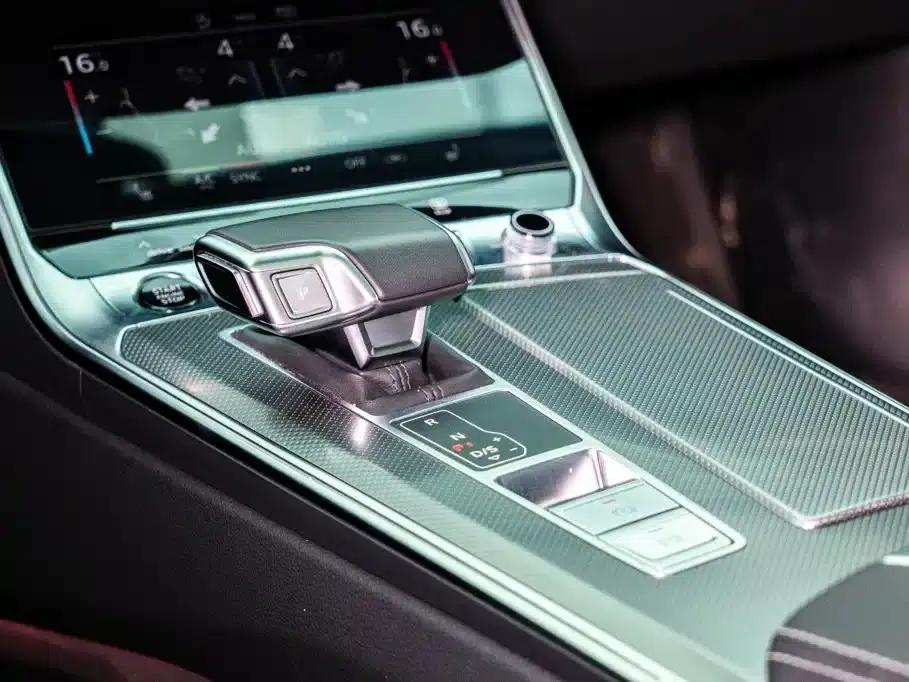 Audi A6L 2024 45 TFSI Premium Dynamic Edition — миниатюра 17