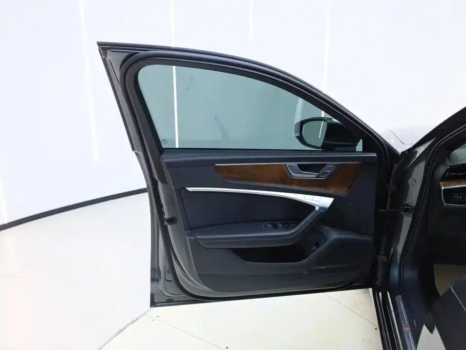 Audi A6L 2023 45 TFSI quattro Premium Dynamic Edition — миниатюра 14