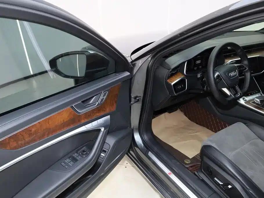 Audi A6L 2023 45 TFSI quattro Premium Dynamic Edition — миниатюра 25