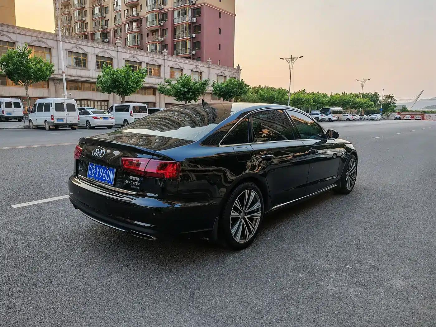 Audi A6L 2018 30th Anniversary Edition 35 TFSI Sport — миниатюра 3